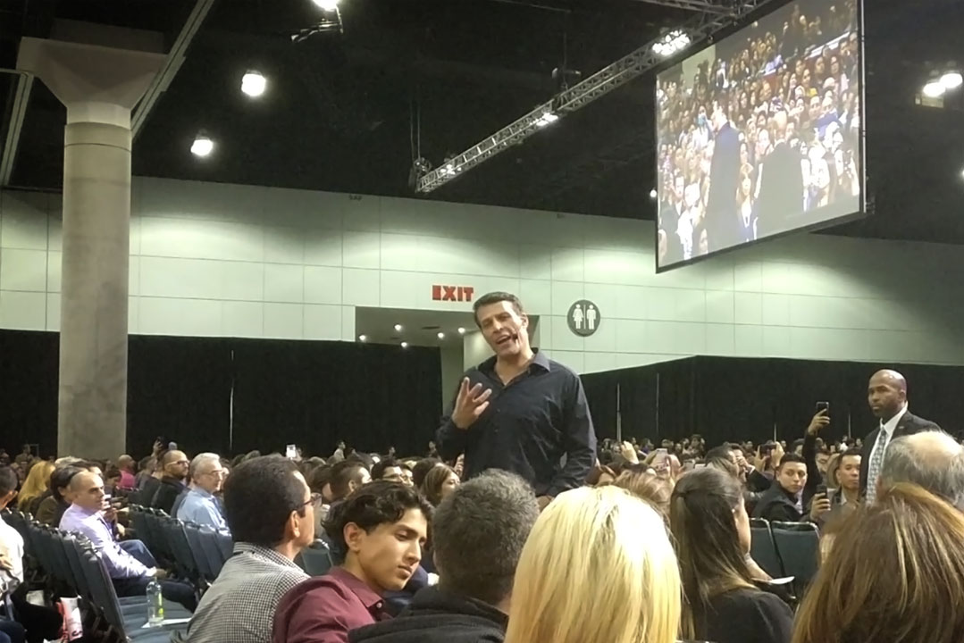 Tony Robbins at real estate Wealth Expo